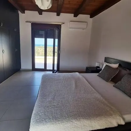 Aposelemis Villa *